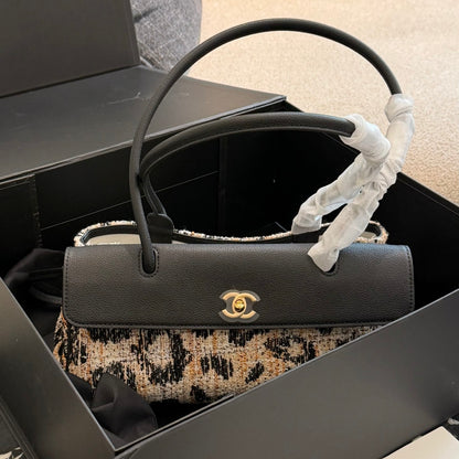Cuero | Tweed Top-Handle Bag