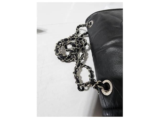 Cuero | Caviar Large Timeless Flap Shoulder Bag Black