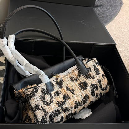 Cuero | Tweed Top-Handle Bag