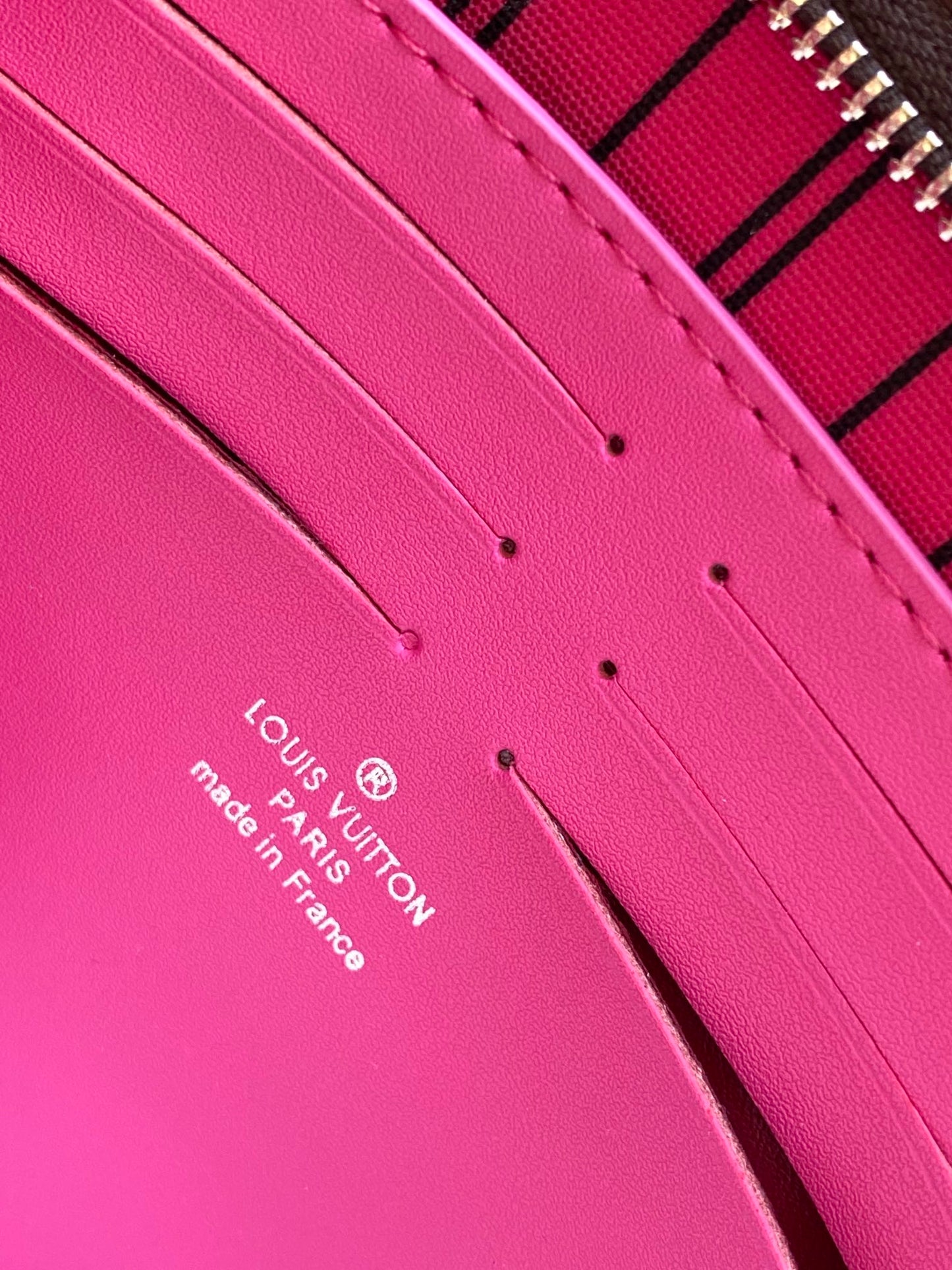 Cuero | Flat Zip Pouch Pink Edge