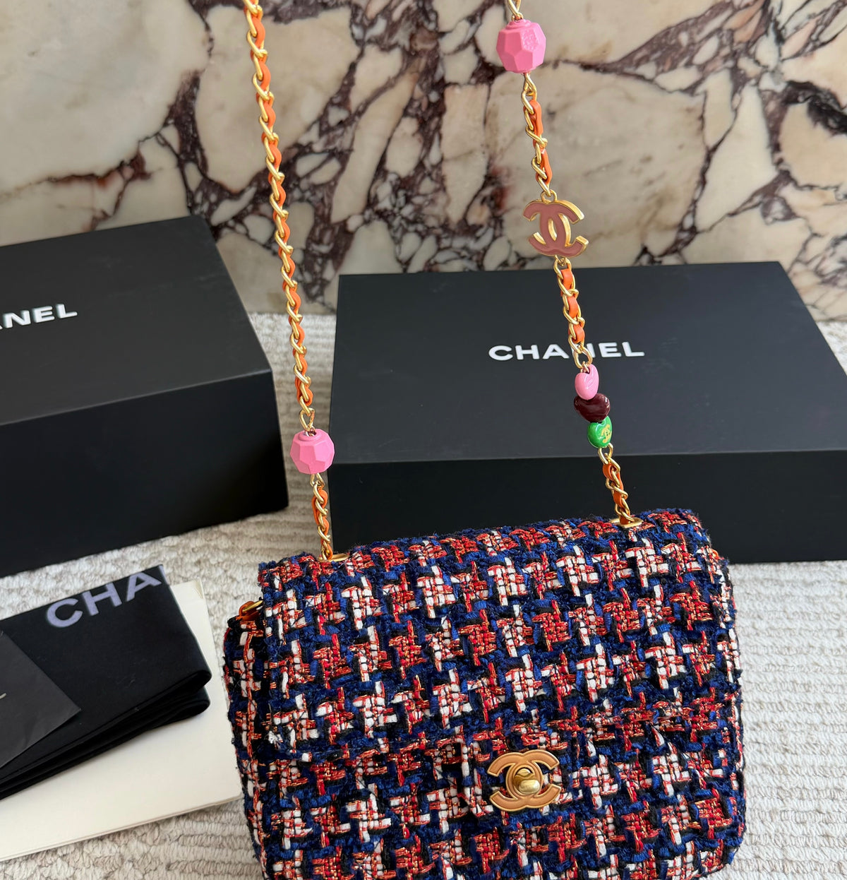 Cuero | Multicolor Tweed Charm Chain Flap Bag - Navy Red