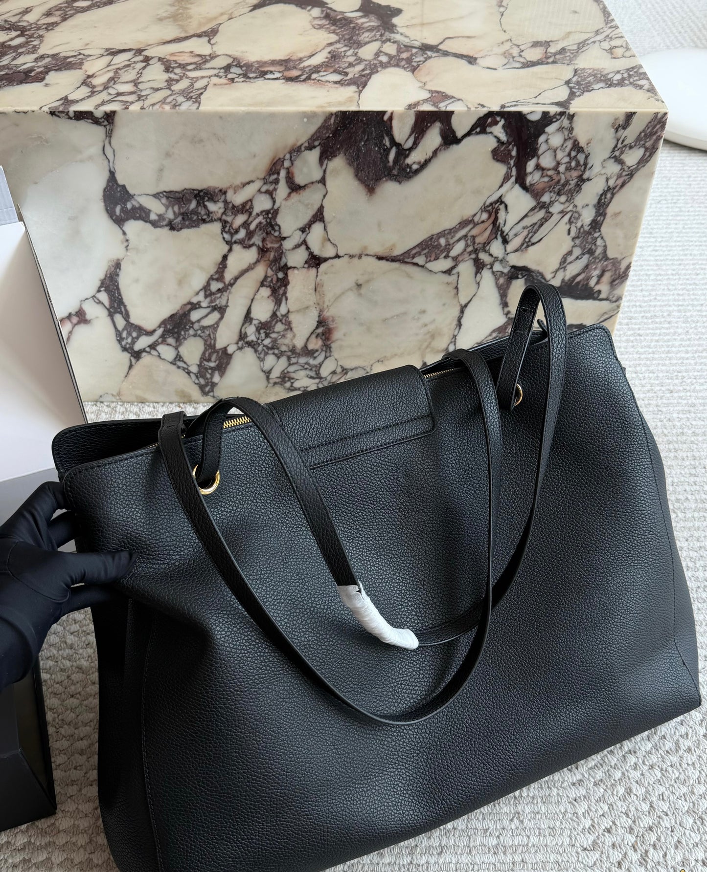 Cuero | Classic Grained Leather Tote