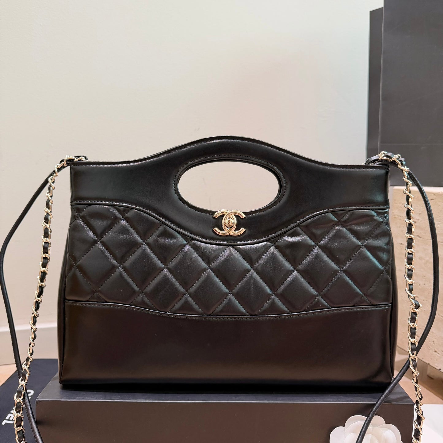 Cuero | Quilted Top-Handle Shoulder Bag