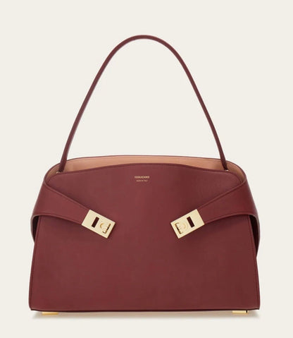 Cuero | Hug soft bicolor shoulder bag