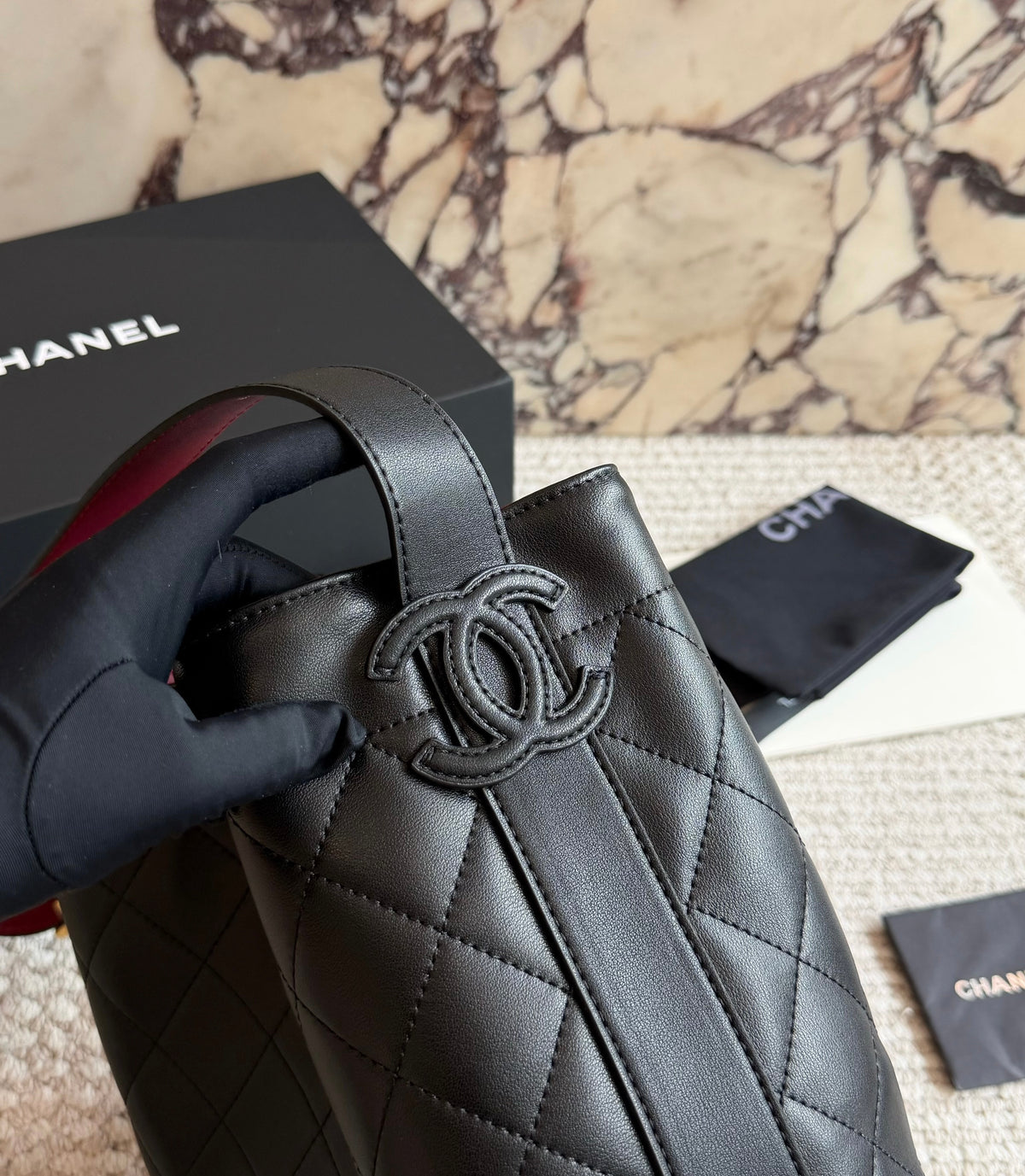 Cuero | Black Quilted Bucket Bag