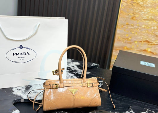 Cuero | leather mini handbag