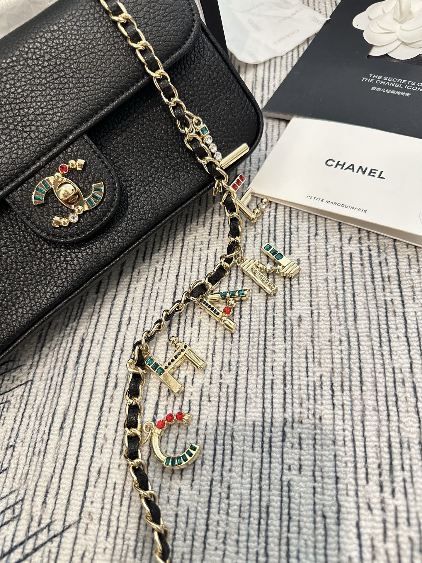 Cuero | Chain Shoulder Bag Black