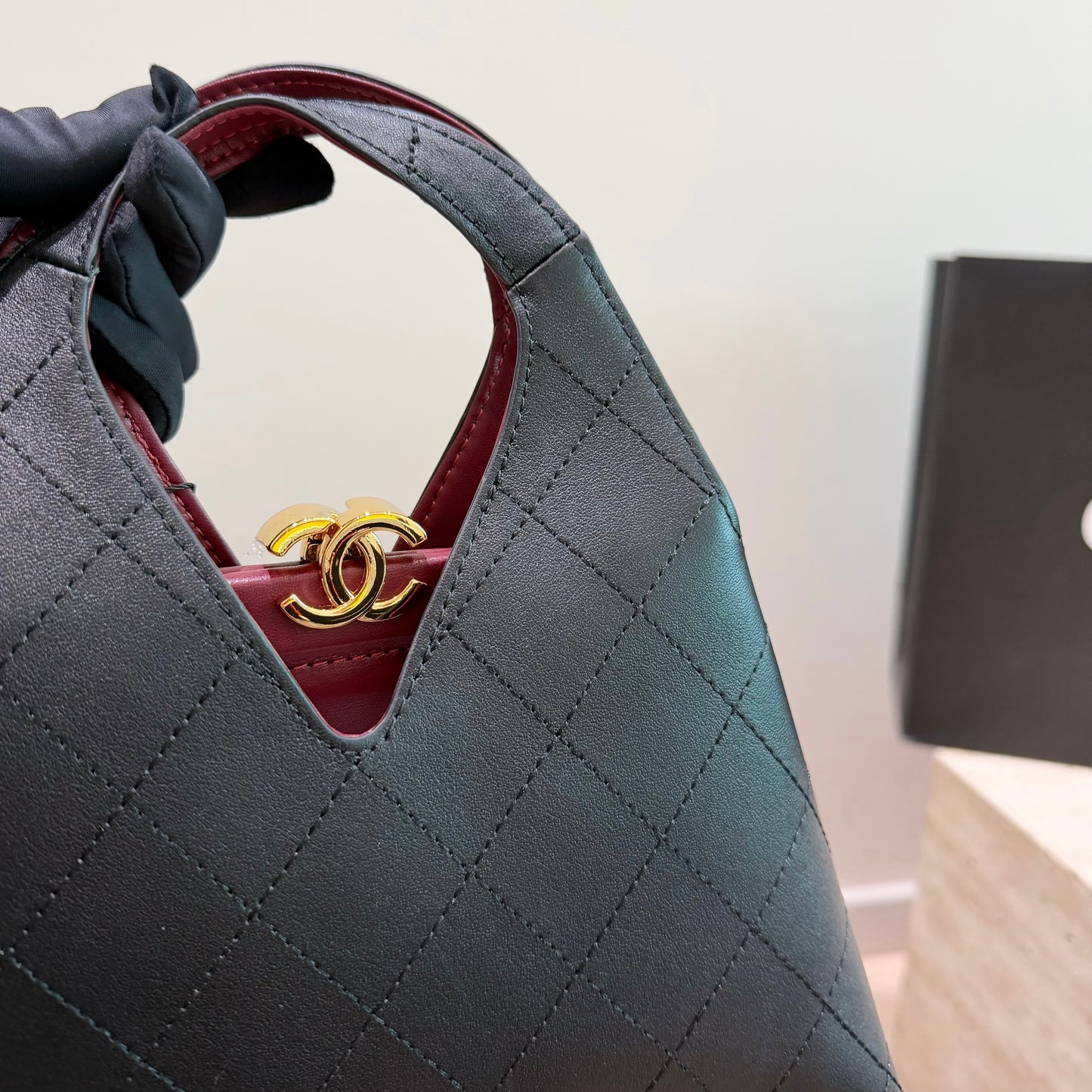 Cuero | Quilted Triangle Top-Handle Bag
