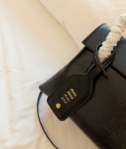 Cuero | Signature Top Handle Bag - Noir