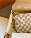 Louis Vuitton Pochette Accessoires – Damier Azur Canvas