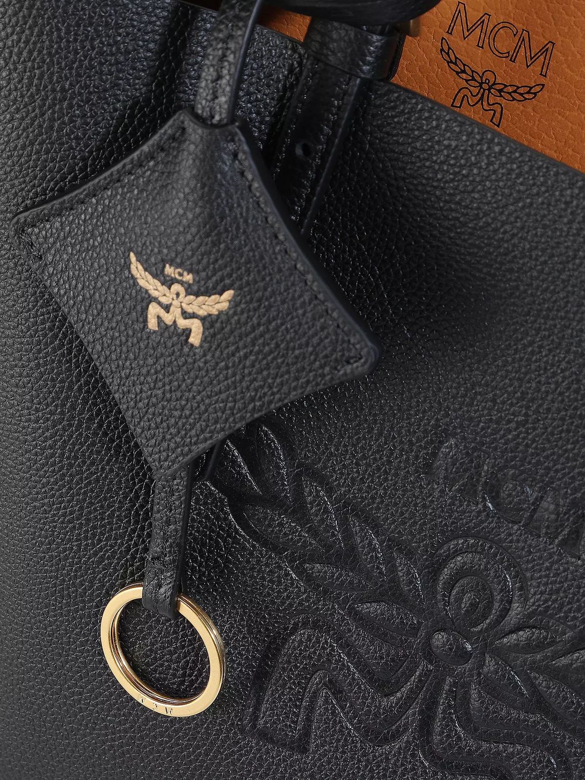 Cuero | MCM Small Leather Bag