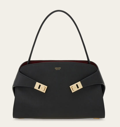 Cuero | Hug soft bicolor shoulder bag