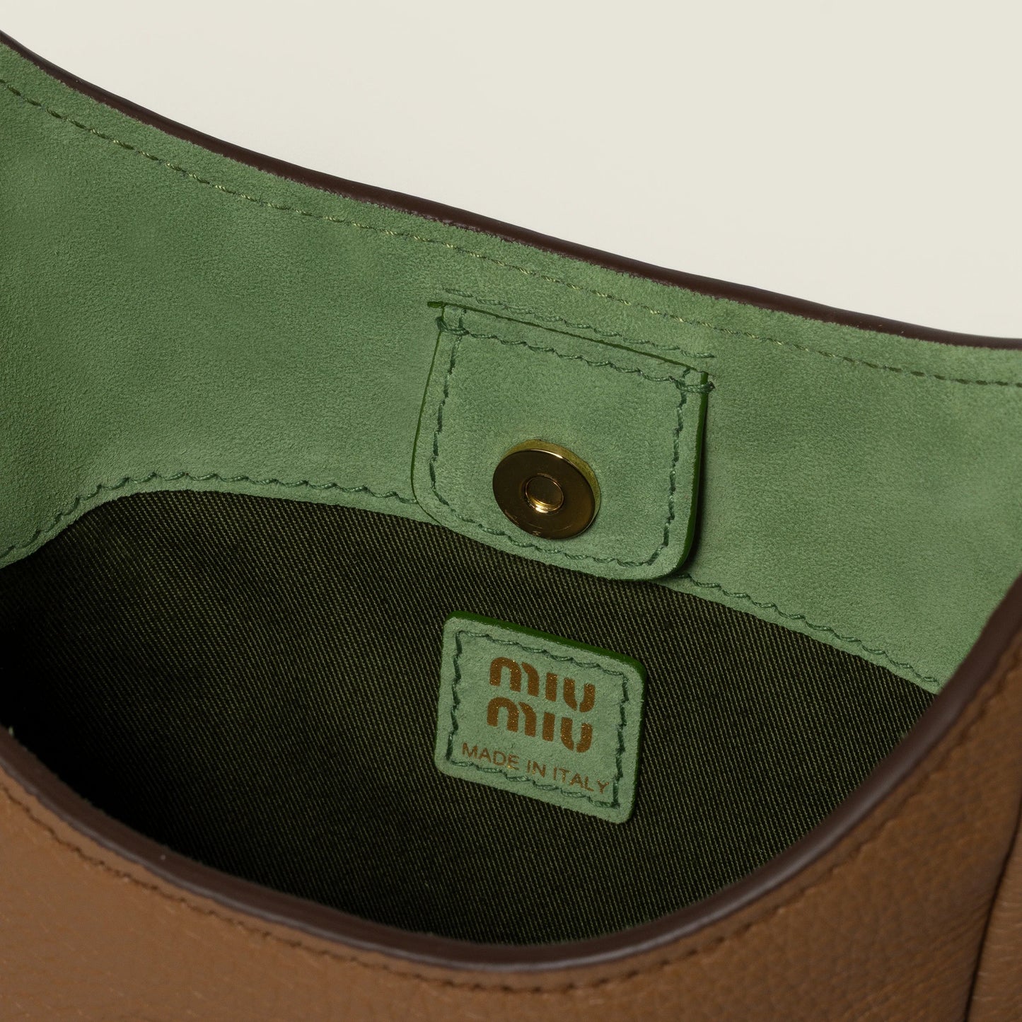 Cuero | Leather bucket bag
