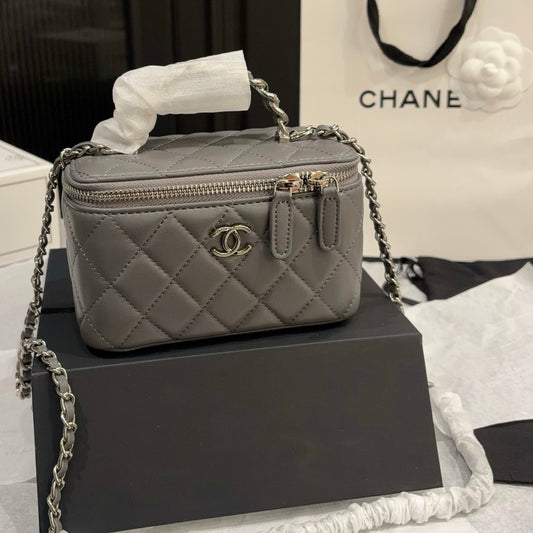 Cuero | Quilted Vanity Box Bag