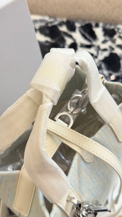 Cuero | Mini Bucket Bag Light Blue