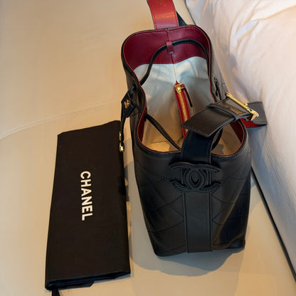 Cuero | Quilted Bucket Bag