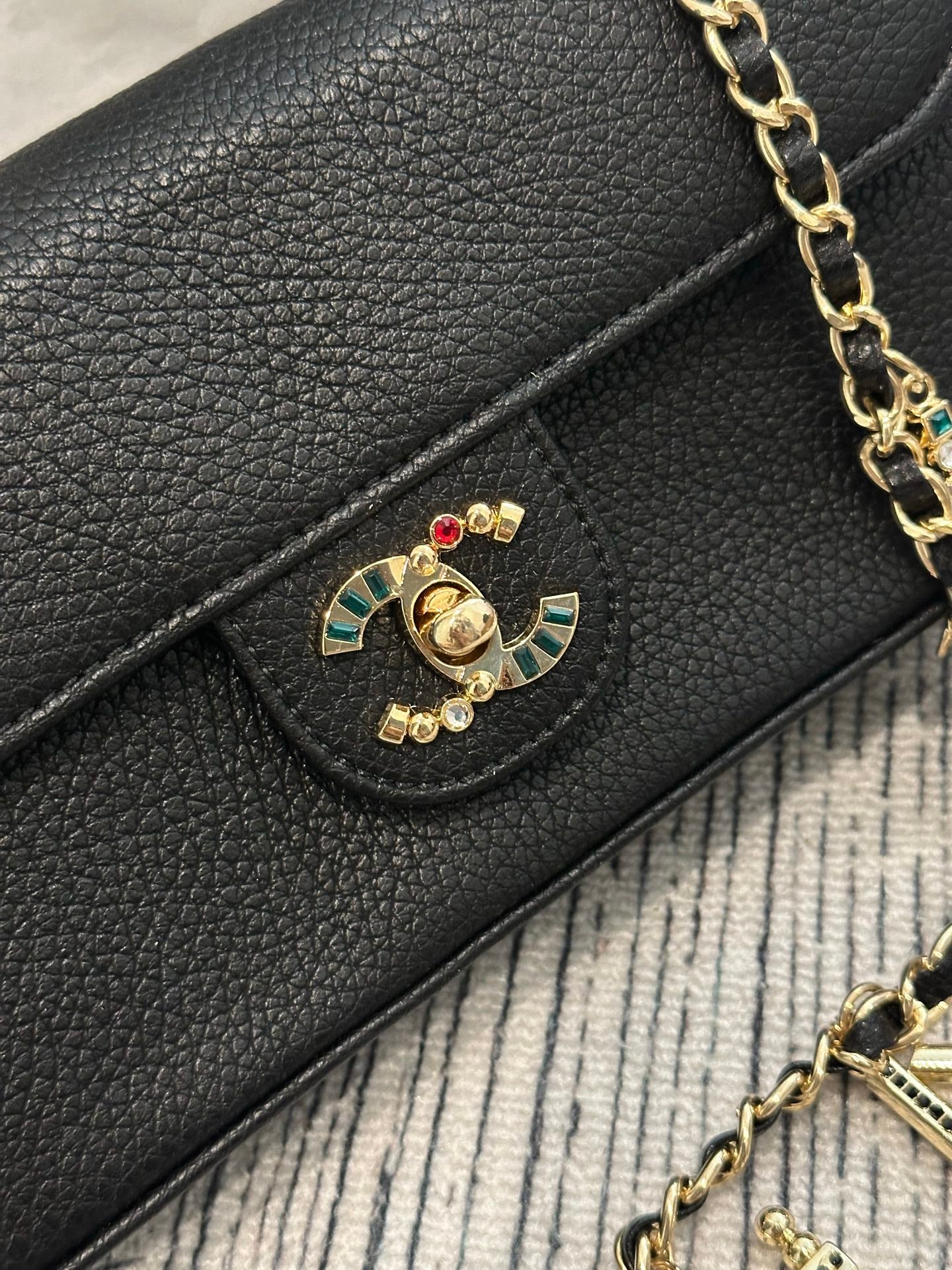 Cuero | Chain Shoulder Bag Black