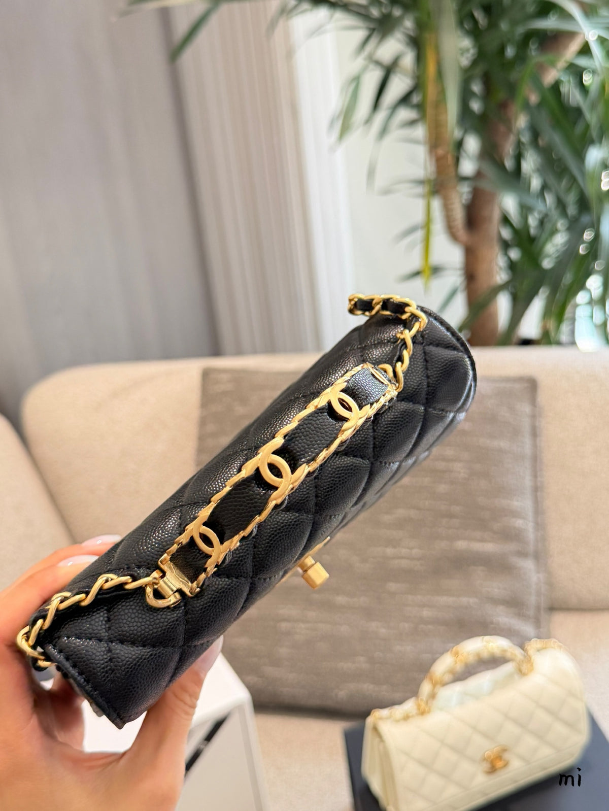 Cuero | Diamond Quilted Top Handle Chain Flap Bag - Black