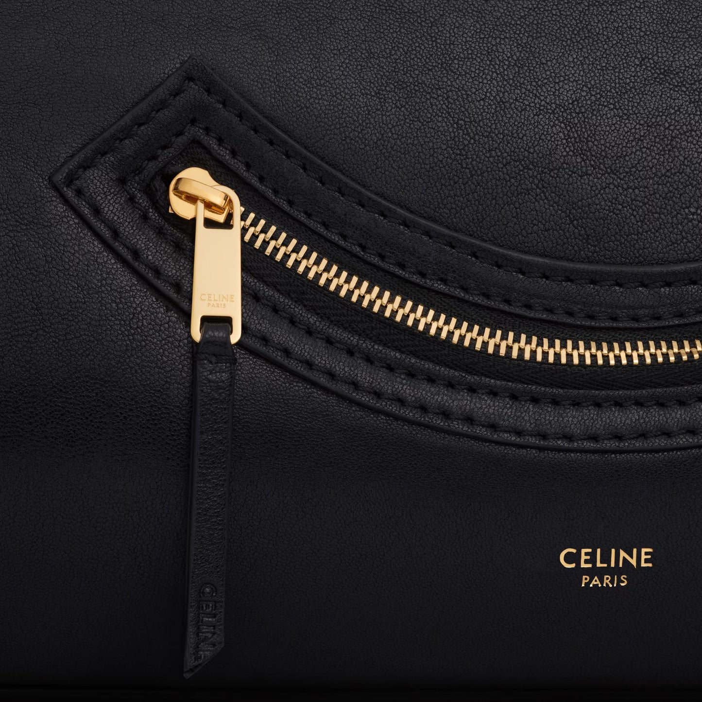 Cuero | SMILE LUGGAGE IN SUPPLE SHINY LAMBSKIN