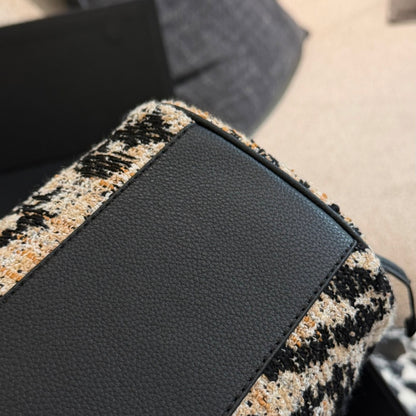 Cuero | Tweed Top-Handle Bag