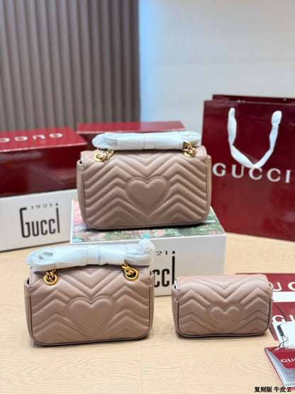 Cuero | GG Marmont Medium Chevron Leather Flap Bag