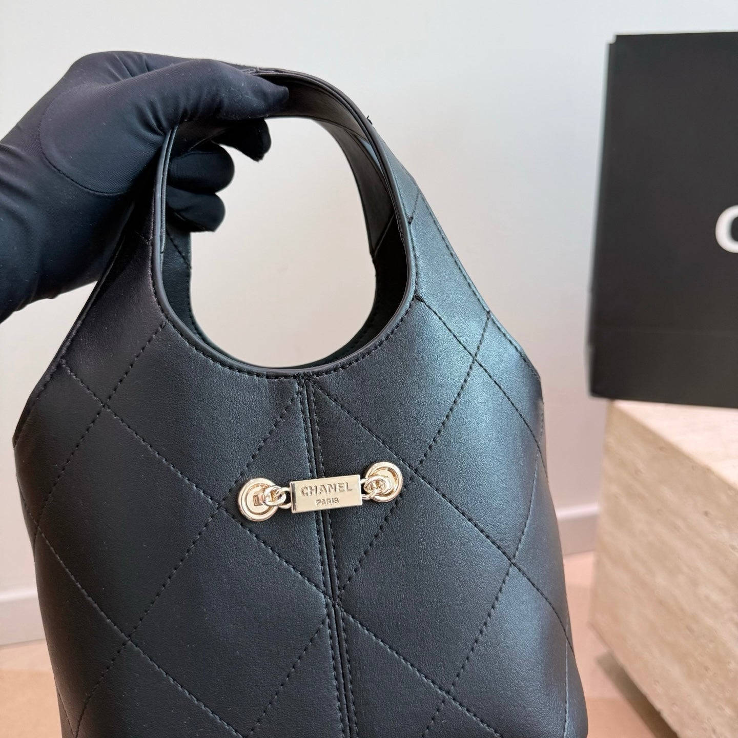 Cuero | Quilted Hobo Bag