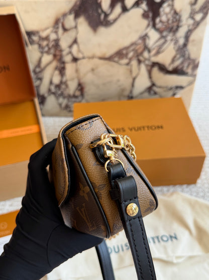 Cuero | Monogram Chain Shoulder Bag Brown