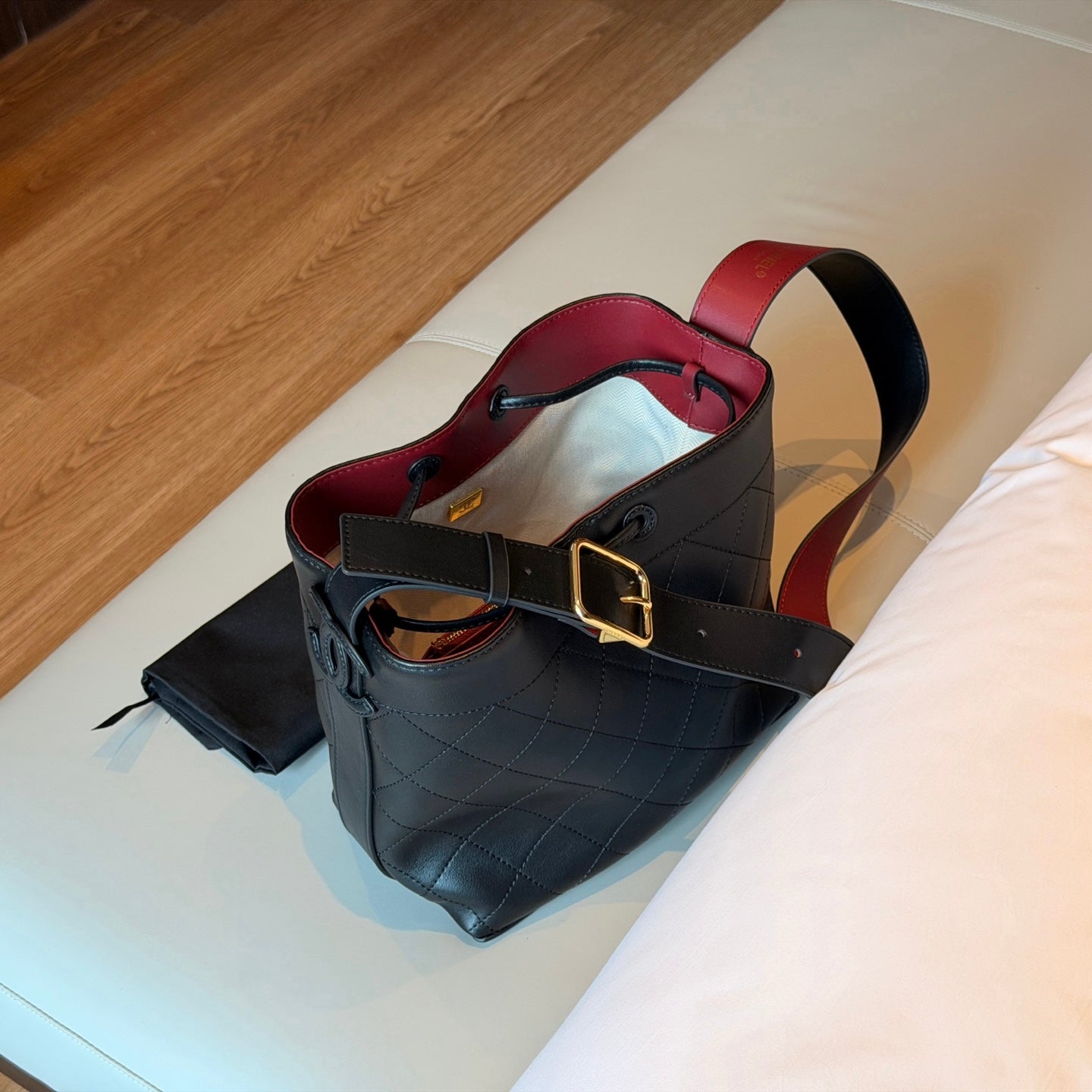 Cuero | Quilted Bucket Bag