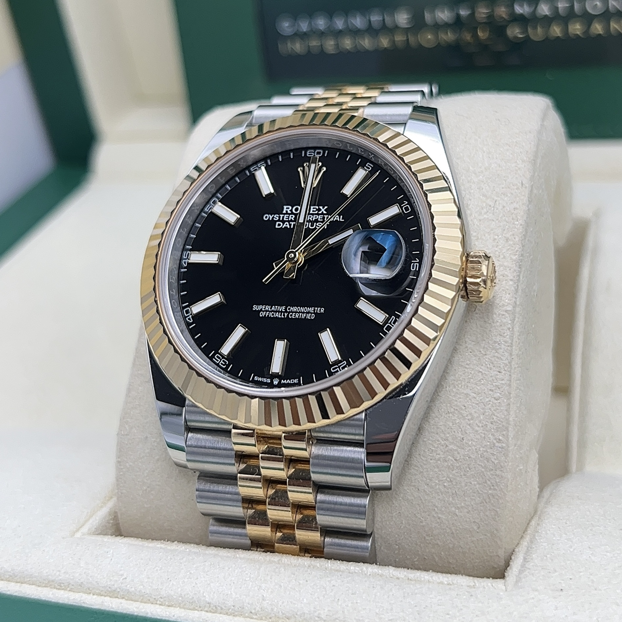 Cuero | Datejust 41mm Yellow Gold Bright Black Dial Ref: 126333