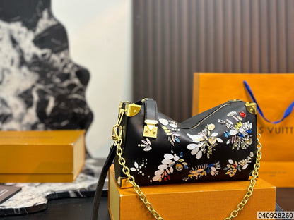 Cuero | Crystal Floral Embellished Hobo Chain Shoulder Bag - Black