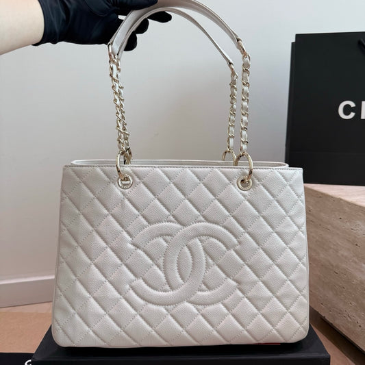 Cuero | Quilted Shopper Tote