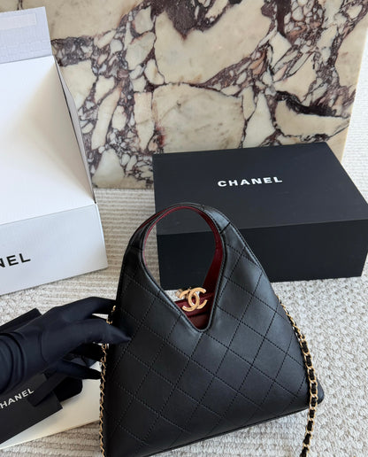 Cuero | Mini Quilted Hobo Bag Black