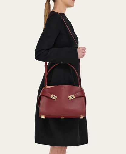 Cuero | Hug soft bicolor shoulder bag