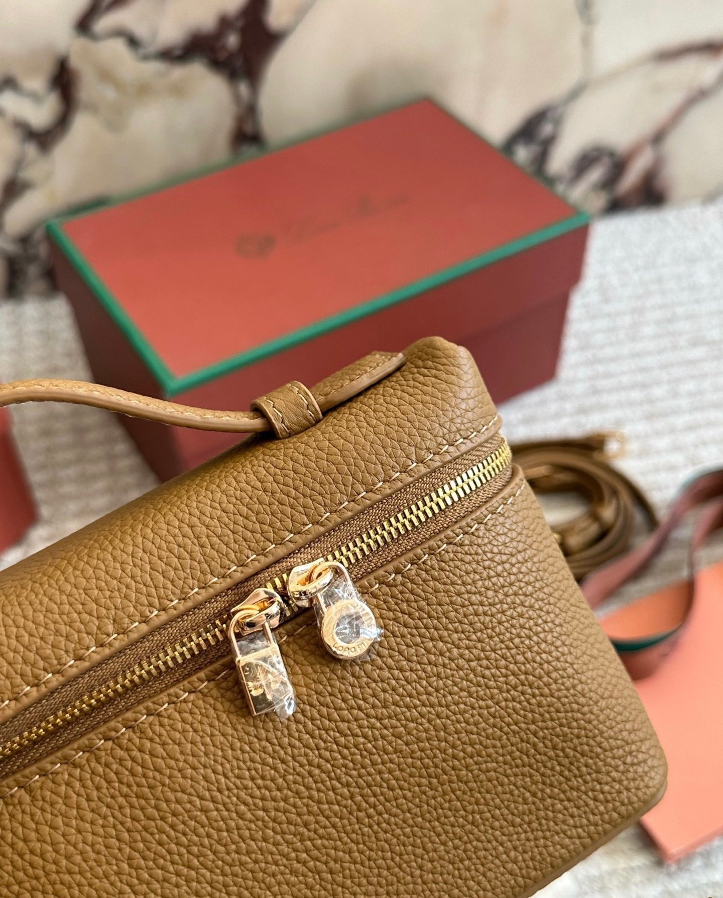 Cuero | Pebbled Top-Handle Pouch
