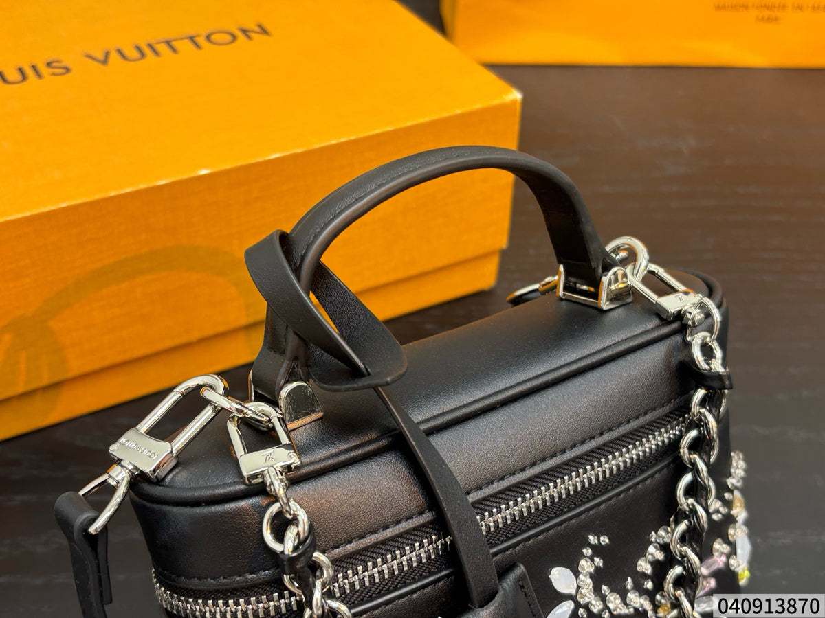 Cuero | Jewel Embellished Mini Vanity Chain Crossbody - Black