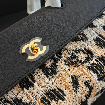 Cuero | Tweed Top-Handle Bag