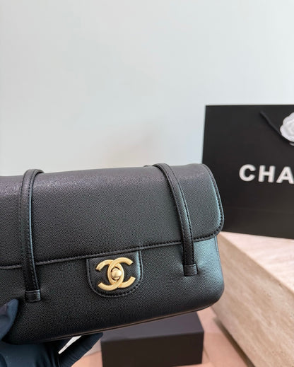 Cuero | Classic Flap Shoulder Bag