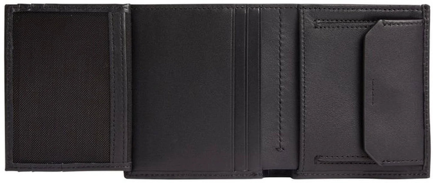Cuero | Elegant Black Leather Bifold Wallet