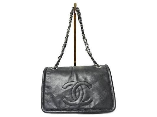 Cuero | Caviar Large Timeless Flap Shoulder Bag Black