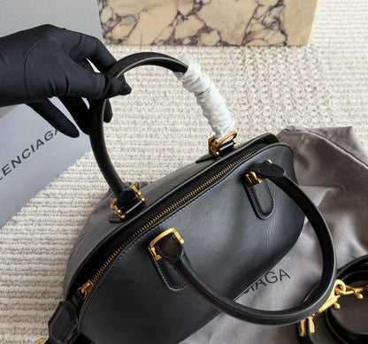 Cuero | Structured Dome Top-Handle Bag