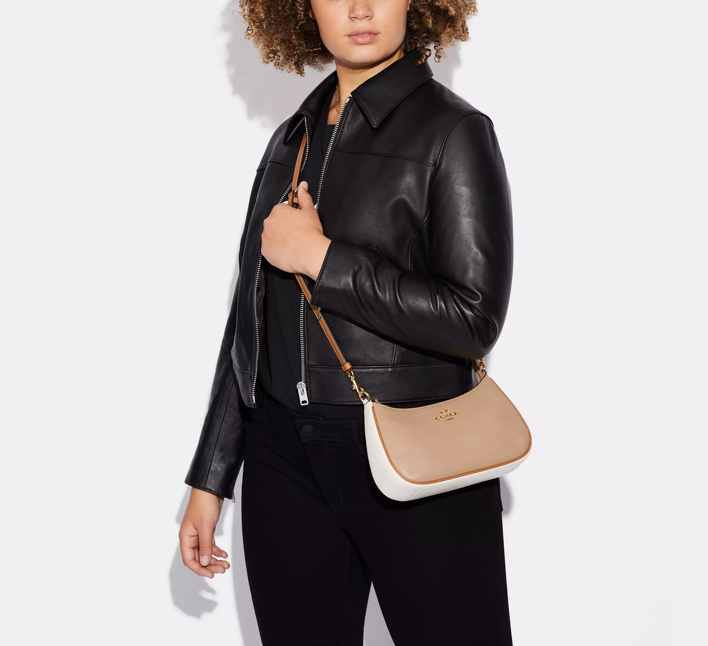 Cuero | Teri Shoulder Bag In Signature Canvas