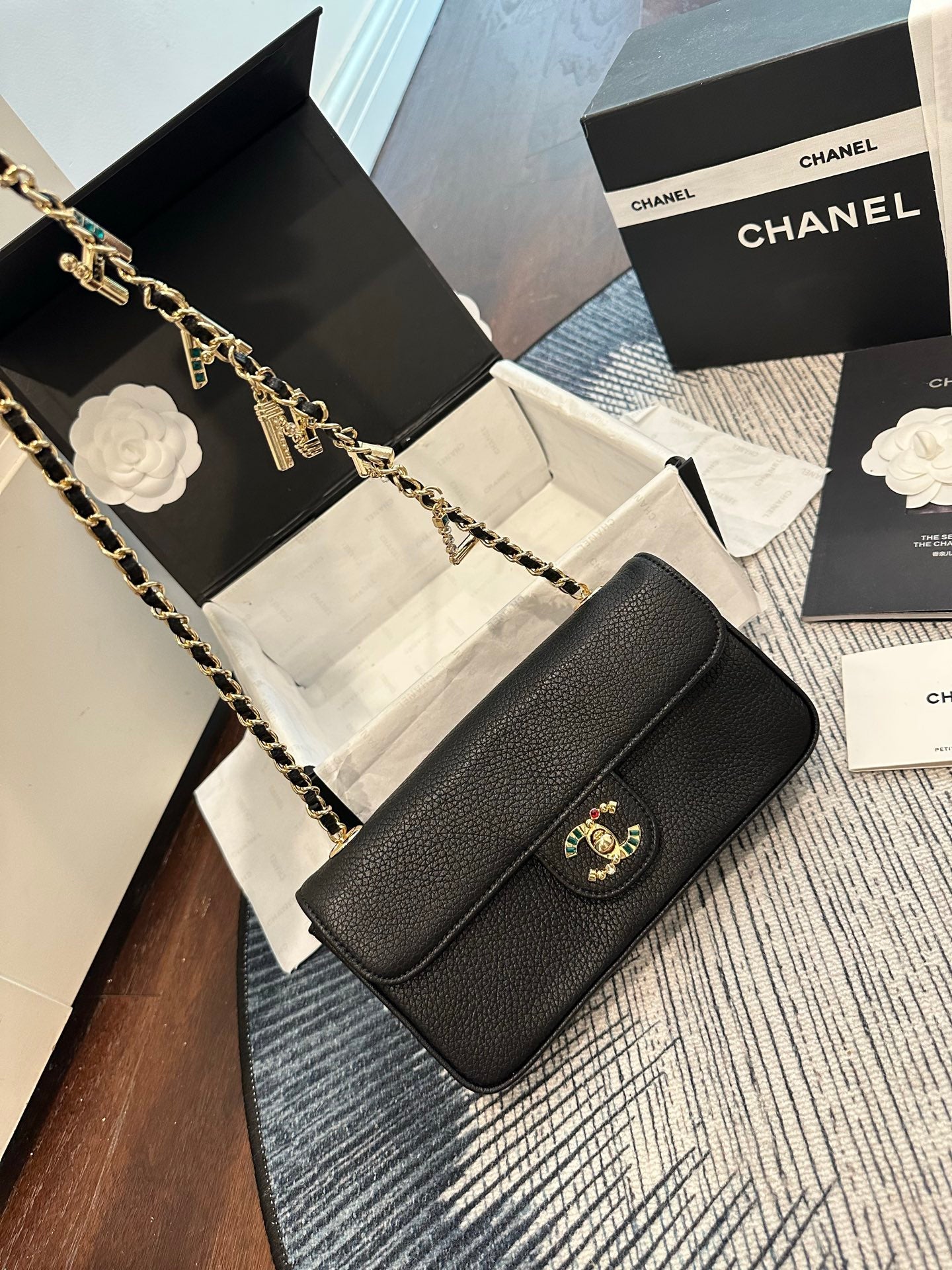 Cuero | Chain Shoulder Bag Black