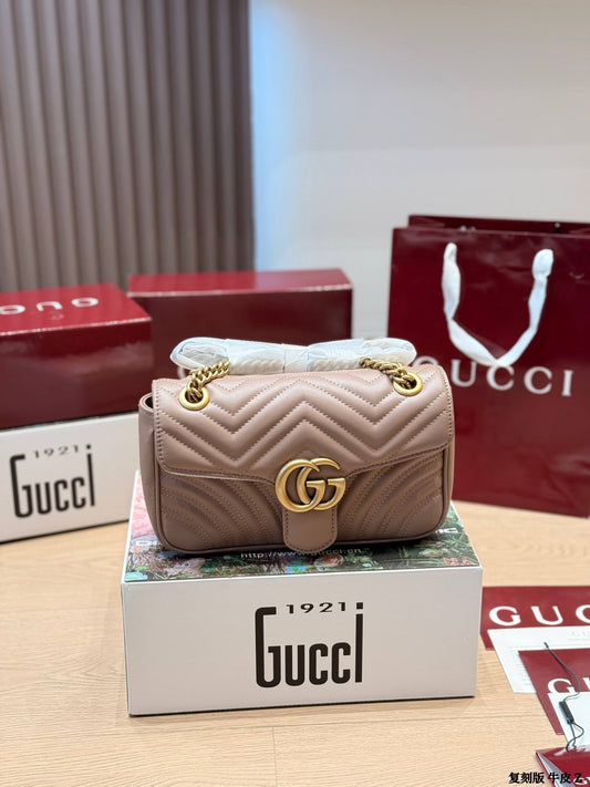 Cuero | GG Marmont Small Chevron Leather Flap Bag