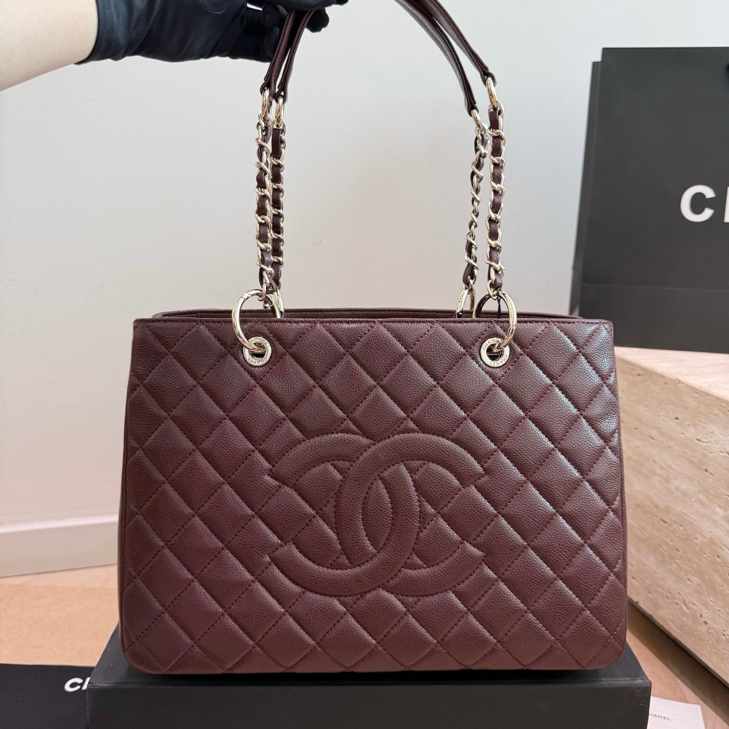 Cuero | Quilted Shopper Tote