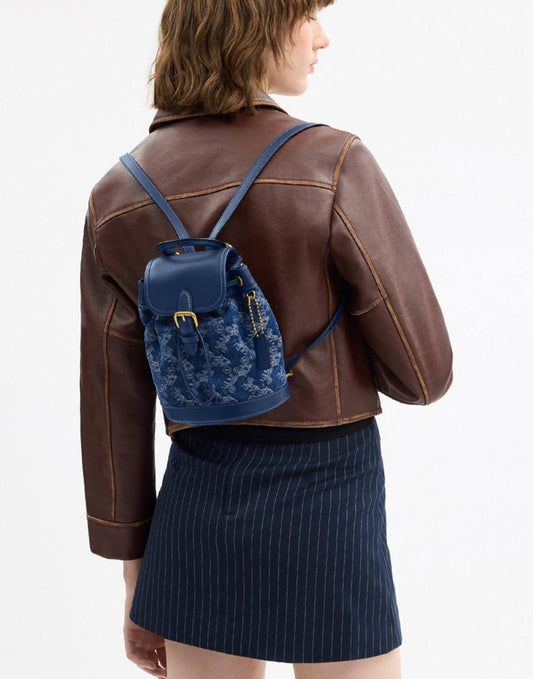 Cuero | Harper Flap Women's Bag with Horse and Carriage Print