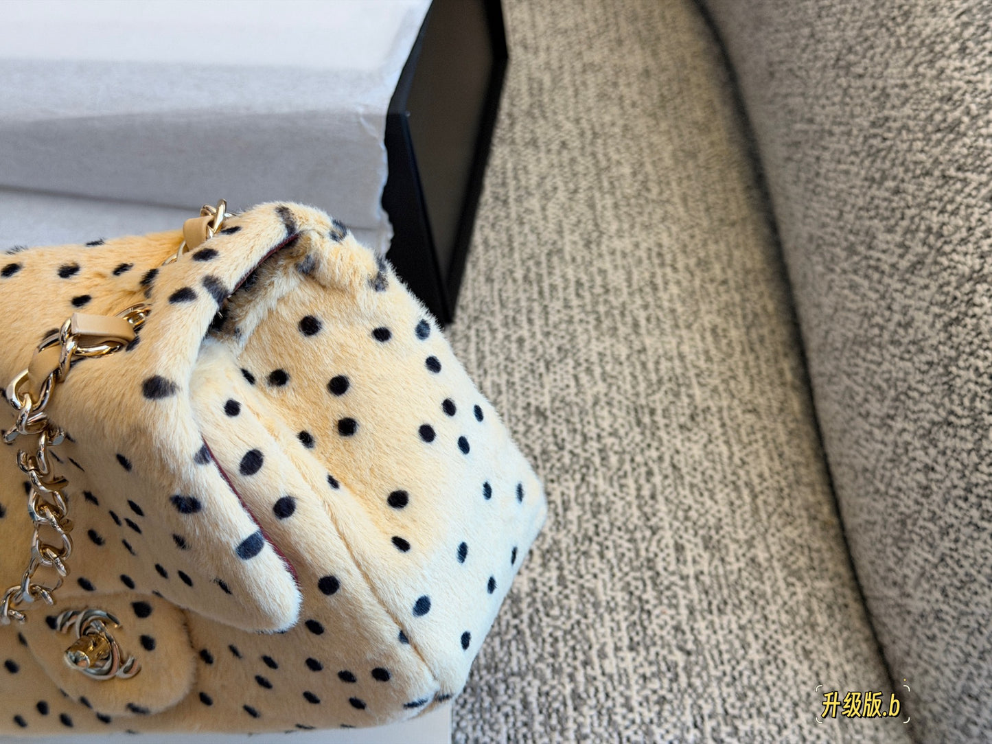 Cuero | Mini Flap Bag Beige Polka Dot