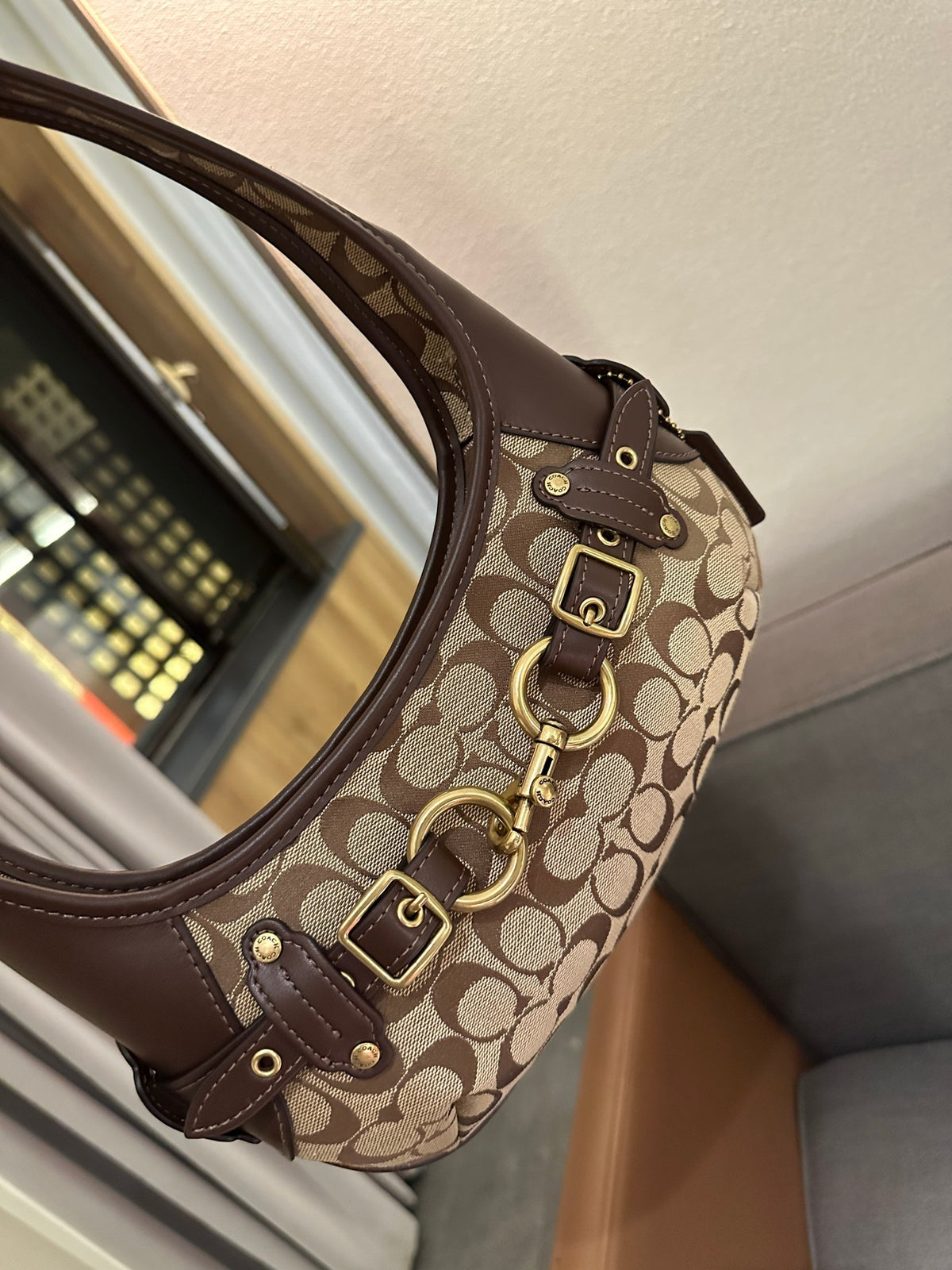 Cuero | Signature Buckle Hobo Shoulder Bag - Brown