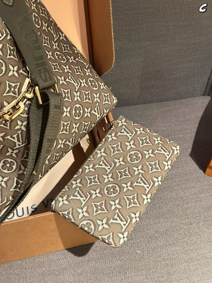 Cuero | Monogram Jacquard Chain Link Hobo Bag with Pouch - Olive Green