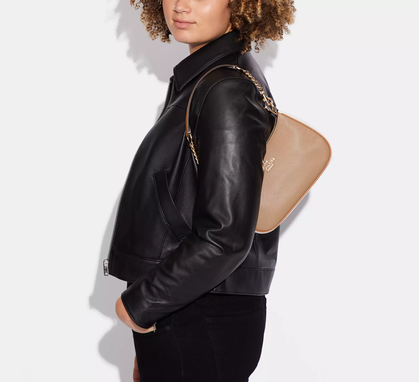 Cuero | Teri Shoulder Bag In Signature Canvas