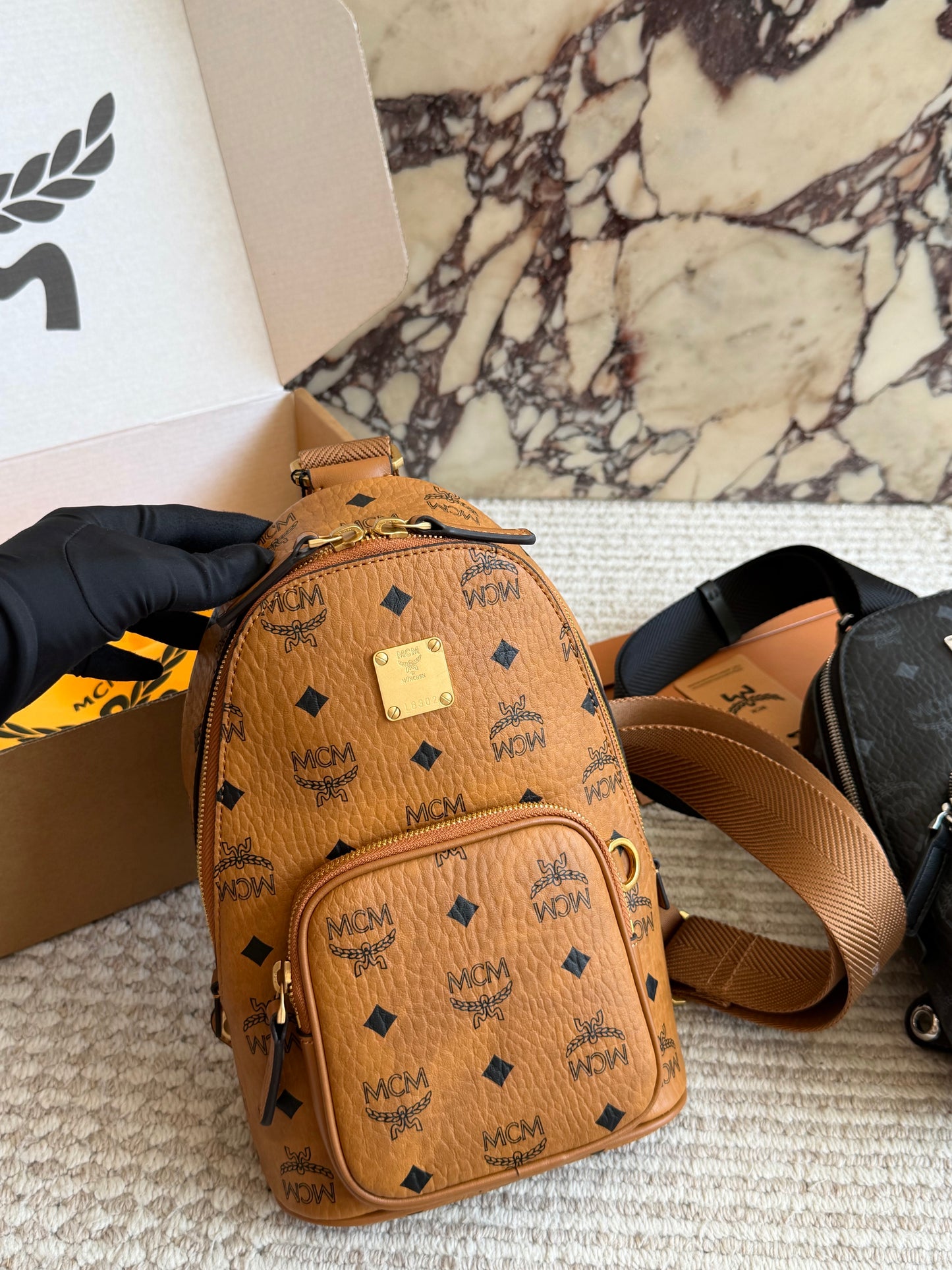 Cuero | Mini Sling Bag Cognac Monogram